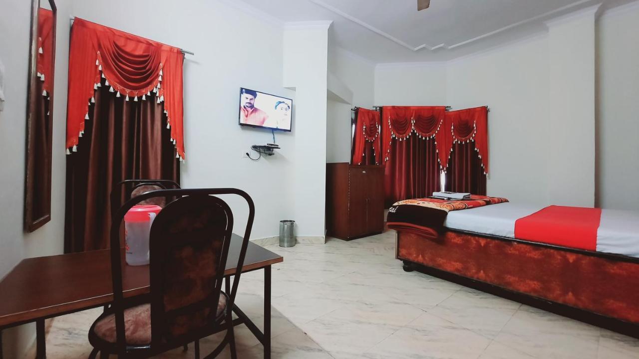 Hotel Holiday Inn Paradise Chandīgarh Exterior foto